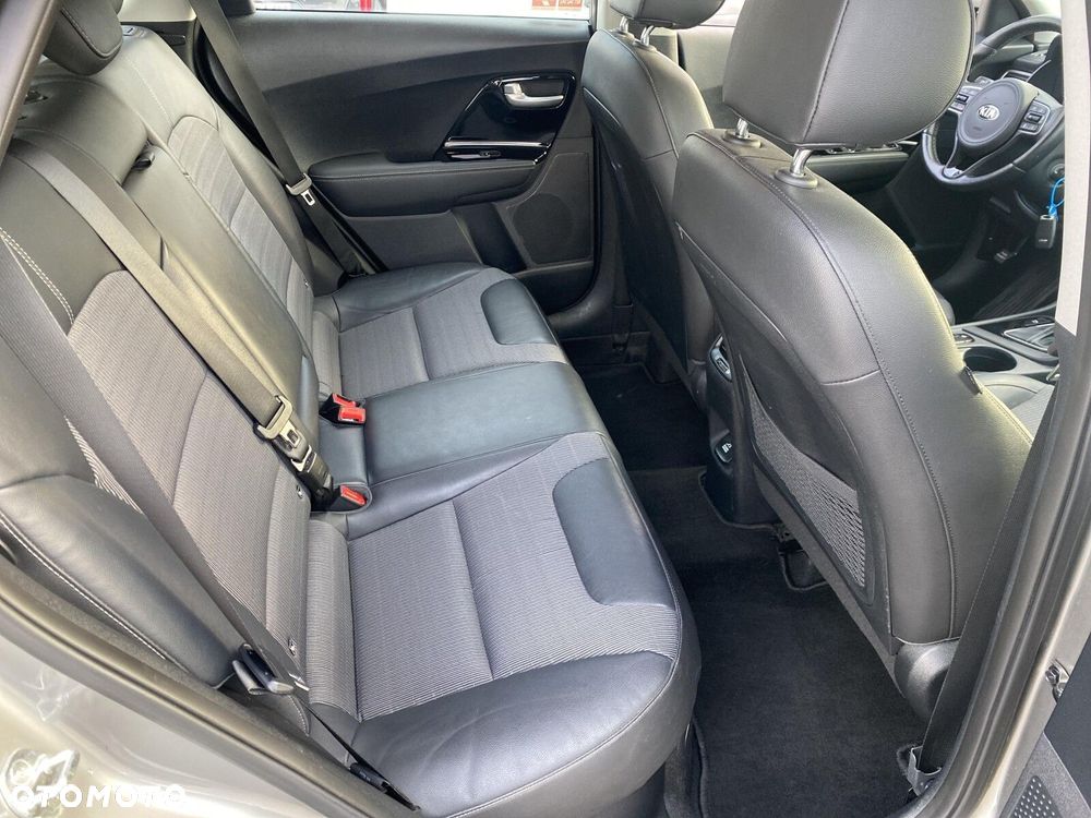 Kia Niro - 14