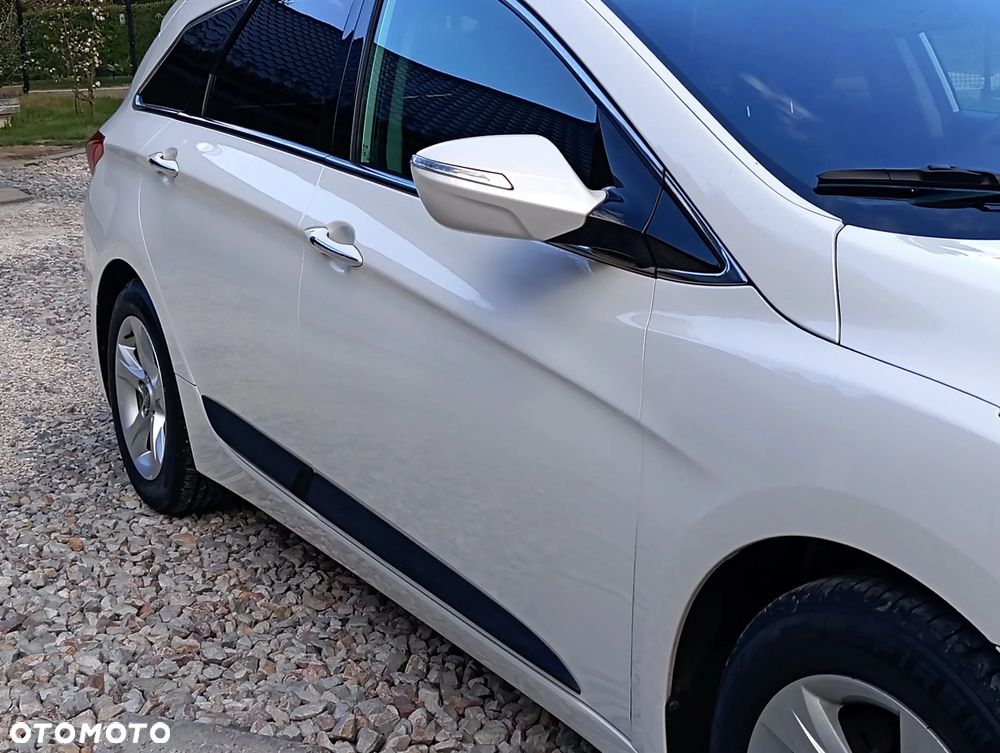 Hyundai i40 i40cw 1.6 Fifa World Cup Edition - 10