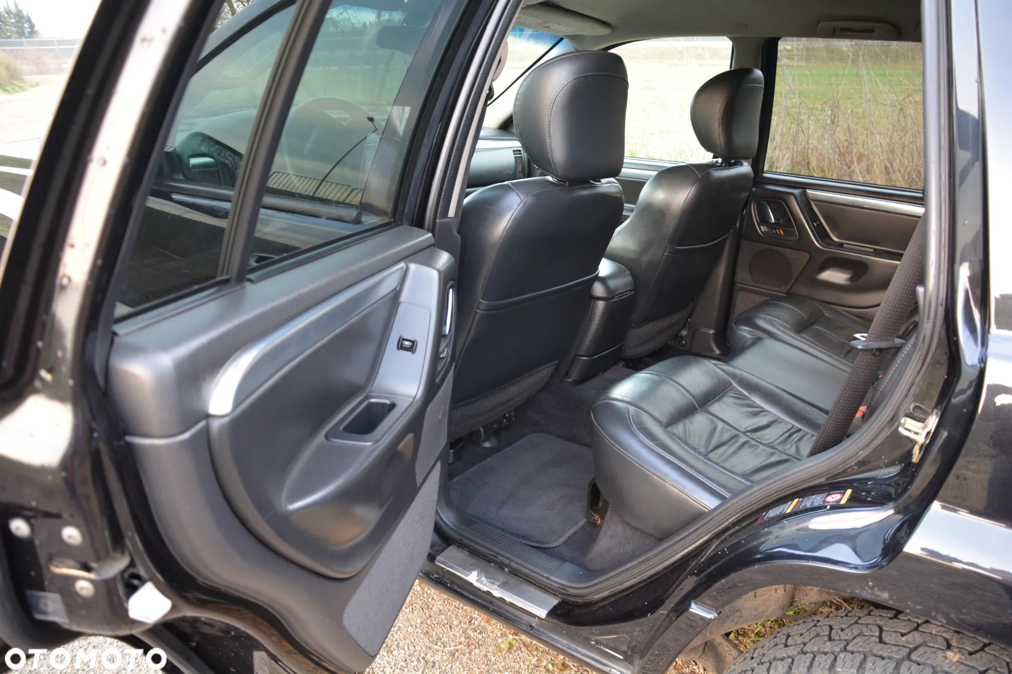 Jeep Grand Cherokee - 11