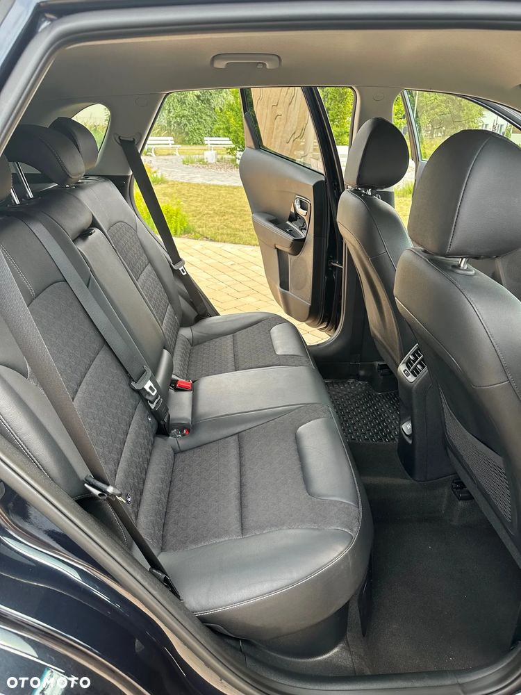 Kia Niro 1.6 GDI Hybrid L Business Line - 22