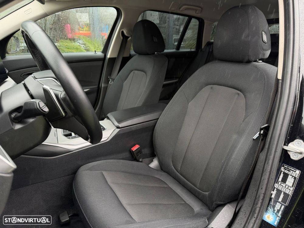BMW 318 d Auto - 13