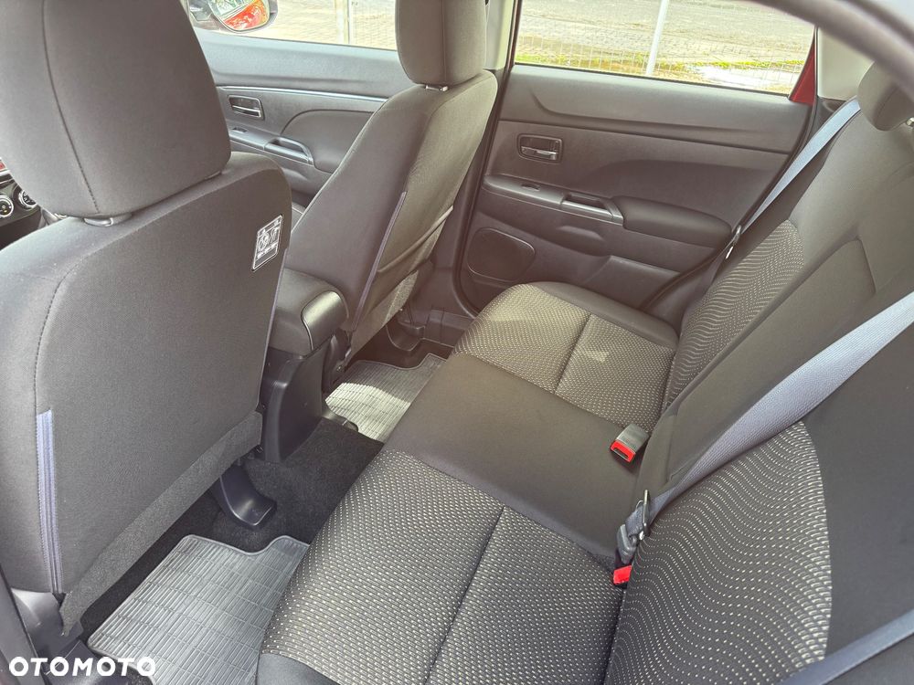 Mitsubishi ASX - 33