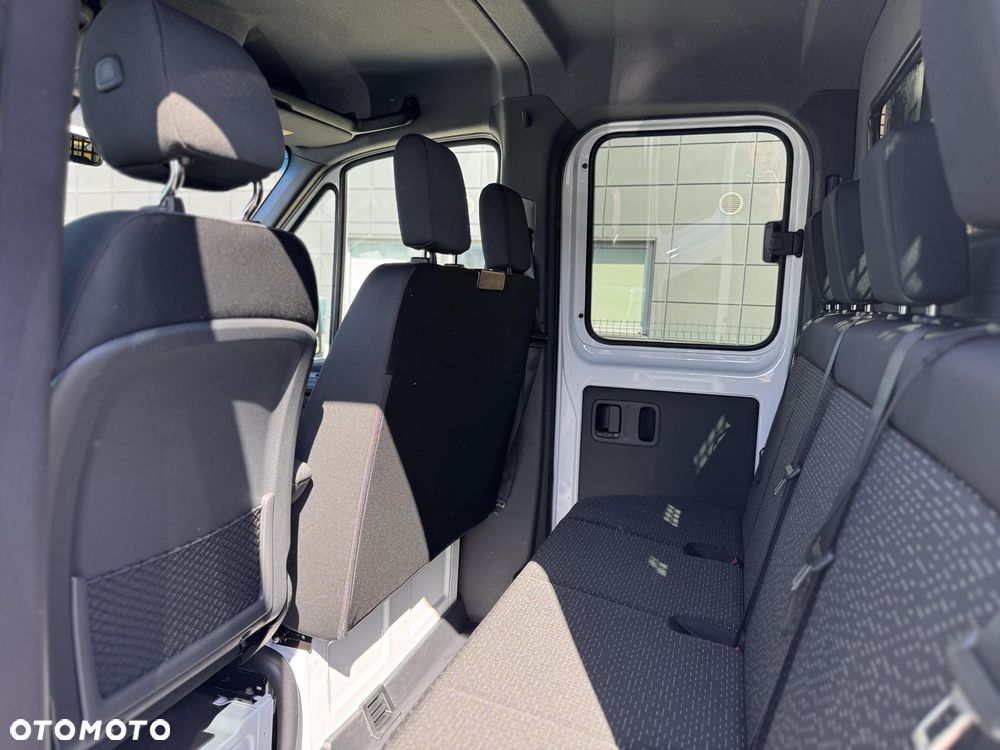 Mercedes-Benz Sprinter - 10