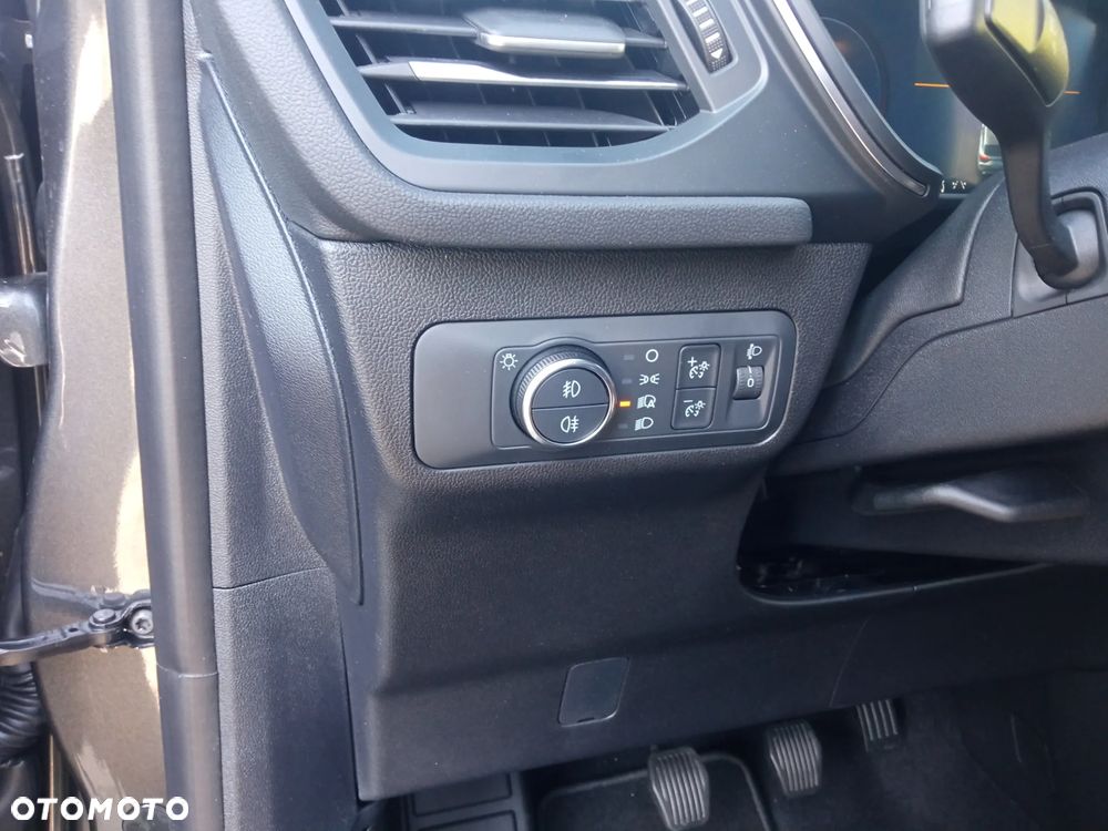 Ford Kuga 1.5 EcoBoost FWD Titanium - 13