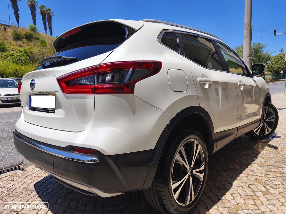 Nissan Qashqai 1.3 DIG-T N-Connecta J18 - 18