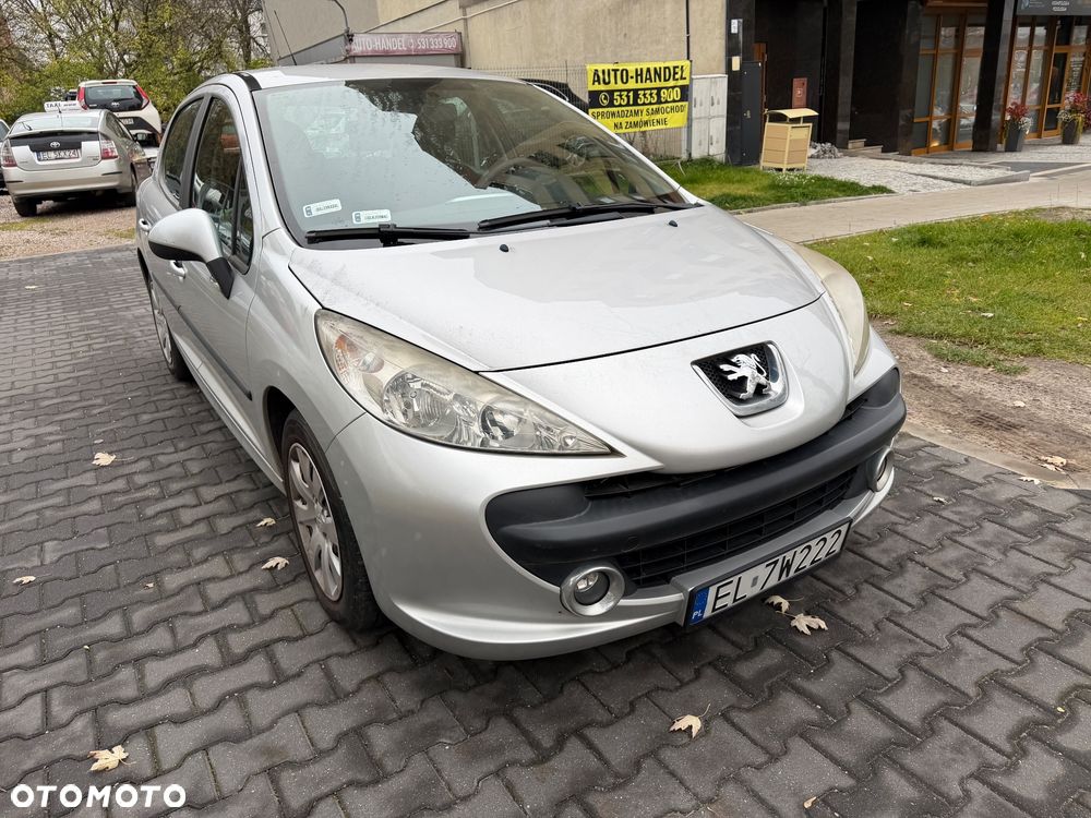 Peugeot 207 2008 photo 5