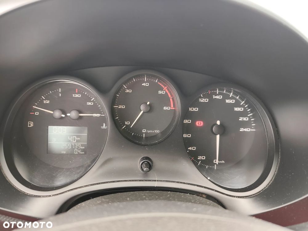 Seat Leon 1.6 TDI Reference - 9