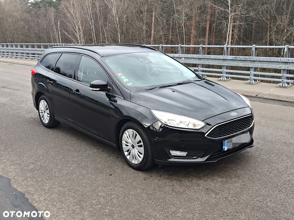 Ford Focus 1.0 EcoBoost Titanium - 3
