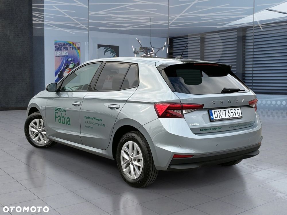 Skoda Fabia - 11