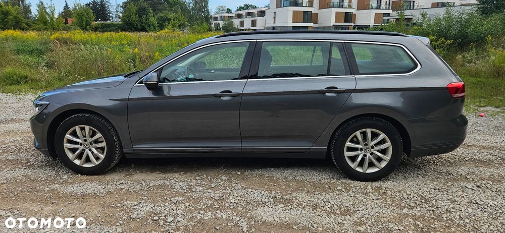Volkswagen Passat Variant 2.0 TDI BMT Comfortline - 9