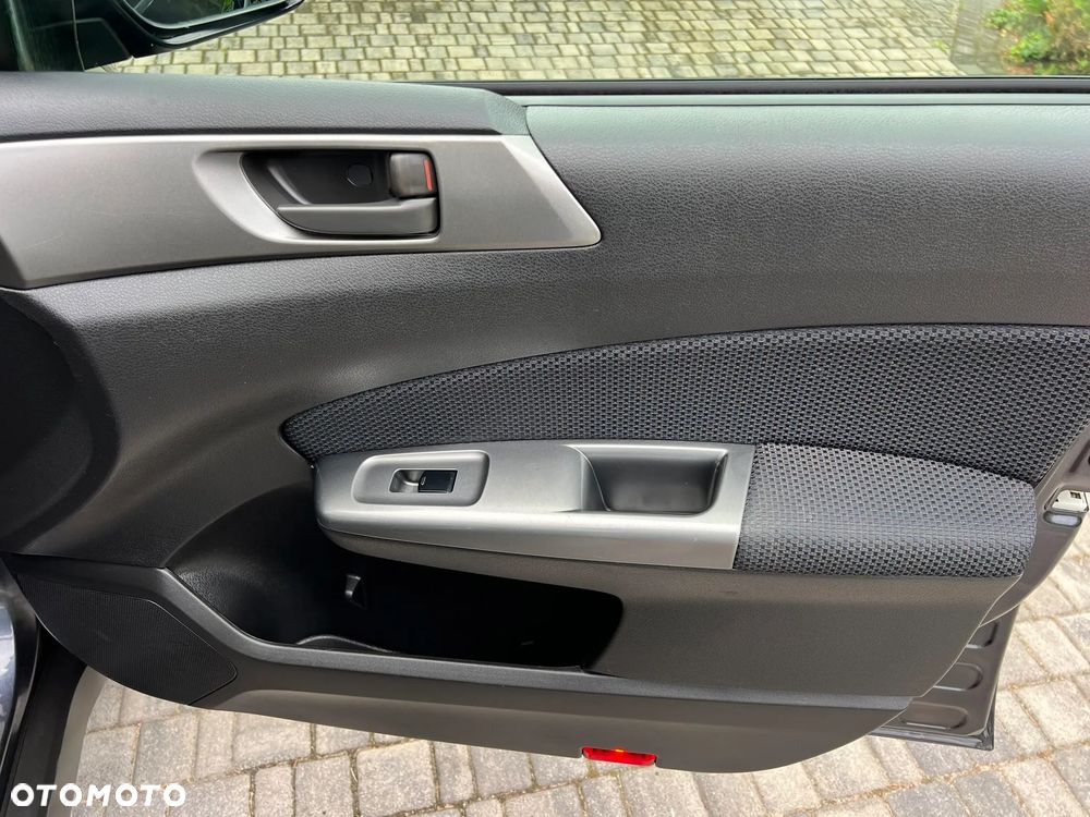 Subaru Forester 2.0X Exclusive - 18