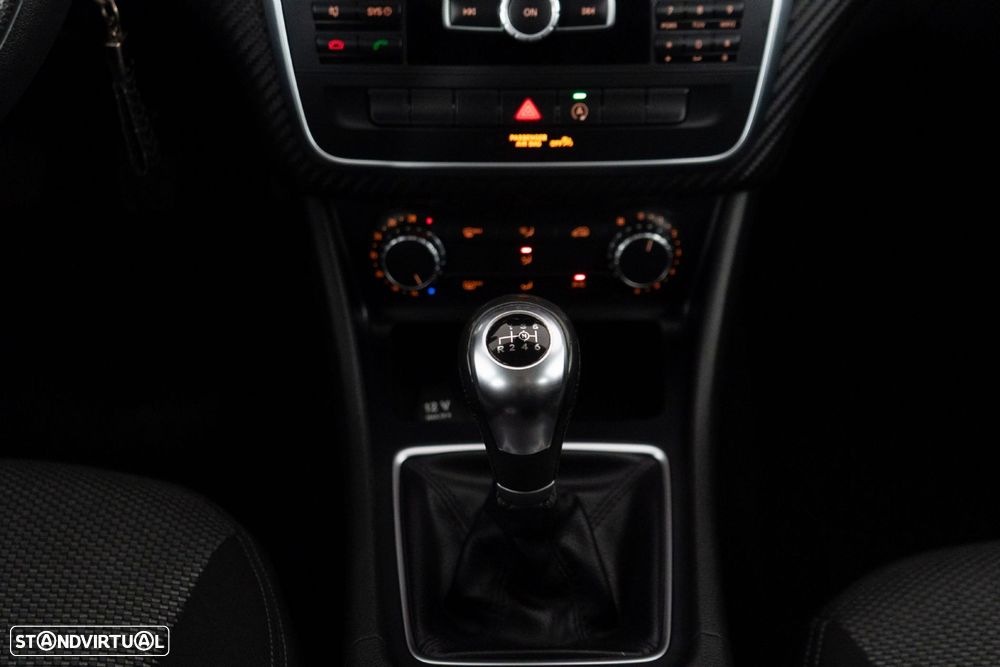 Mercedes-Benz GLA 180 CDi Style - 17