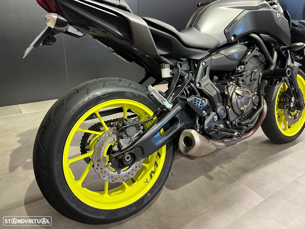Yamaha MT-07 - 3
