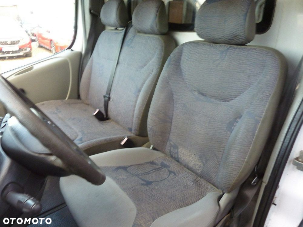Renault Trafic - 11