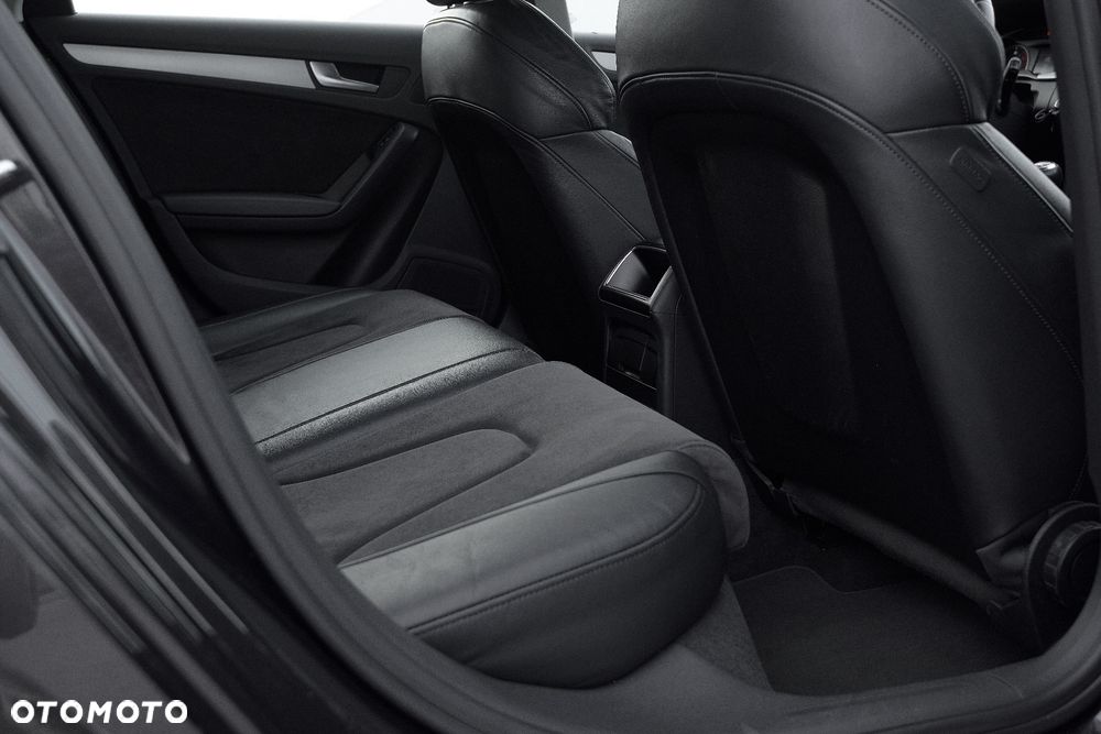 Audi A4 Avant 2.0 TDI - 11