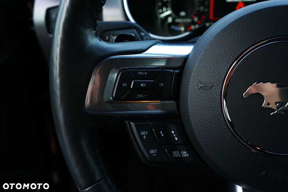 Ford Mustang 5.0 V8 GT - 26