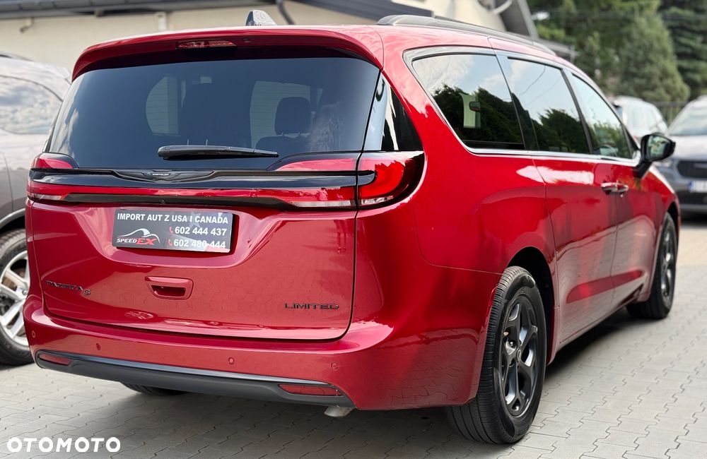 Chrysler Pacifica - 11