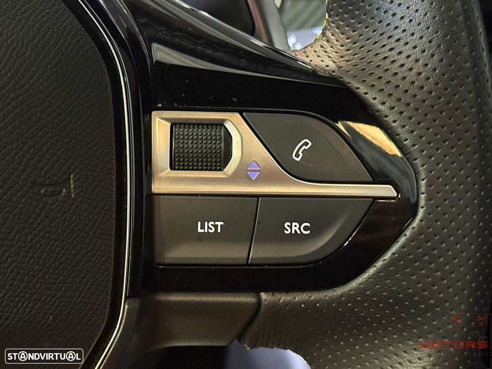 Peugeot 208 1.2 PureTech GT EAT8 - 25