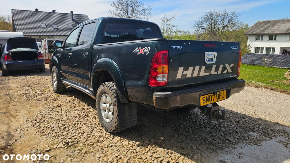 Toyota Hilux 4x4 Double Cab - 6