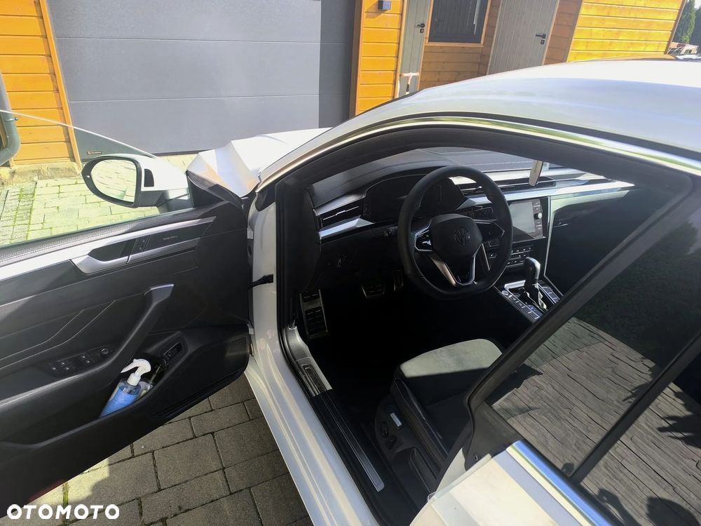 Volkswagen Arteon 2.0 TDI R-Line DSG - 9