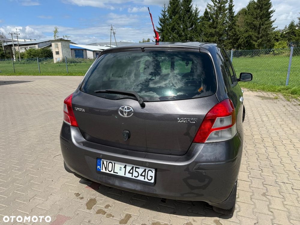 Toyota Yaris 1.33 Business Edition - 3