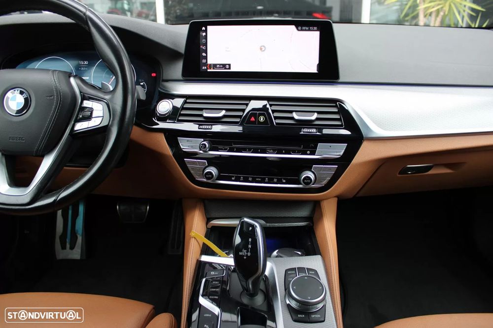 BMW 530 e iPerformance Pack M - 11