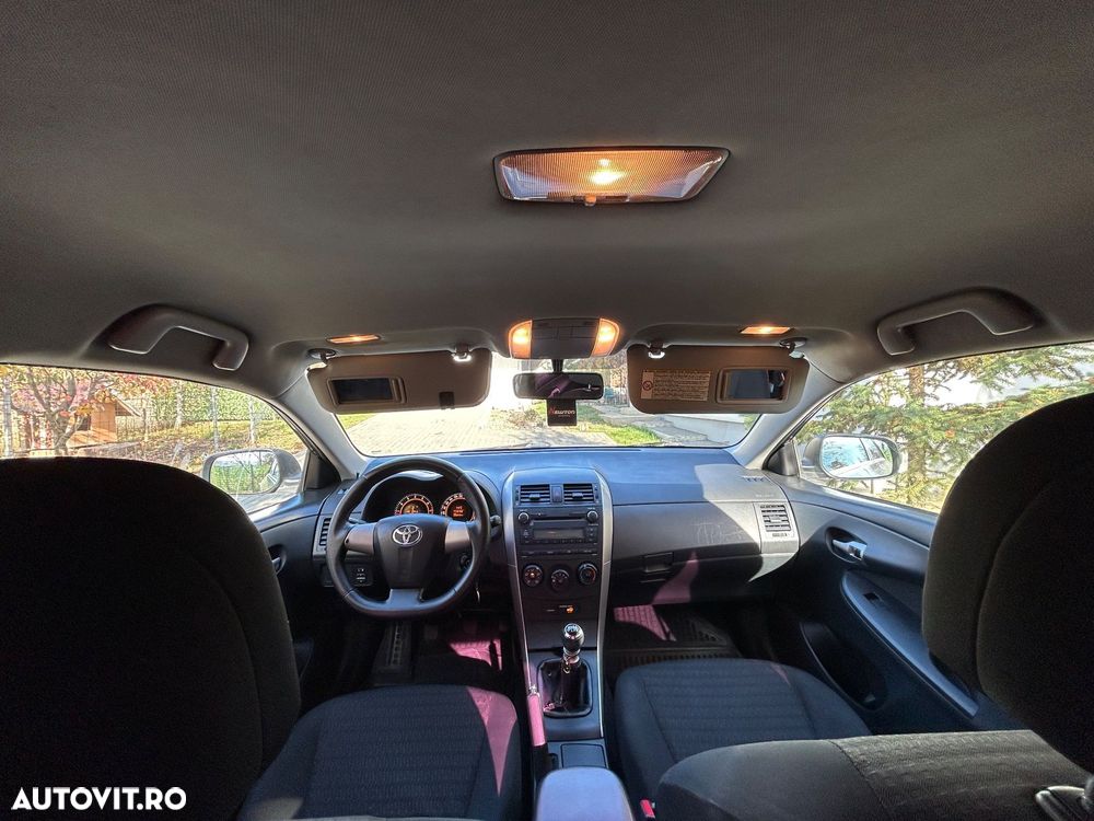Toyota Corolla - 4