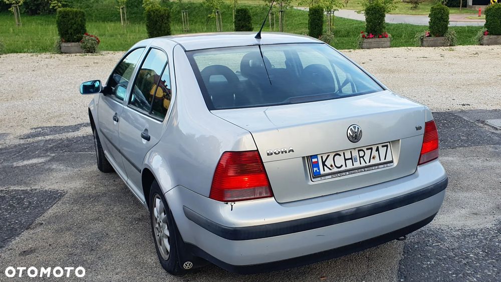 Volkswagen Bora 1.6 Comfortline - 5