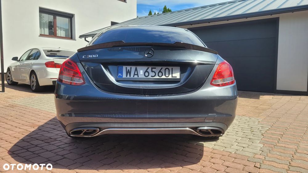 Mercedes-Benz Klasa C 300 7G-TRONIC - 9
