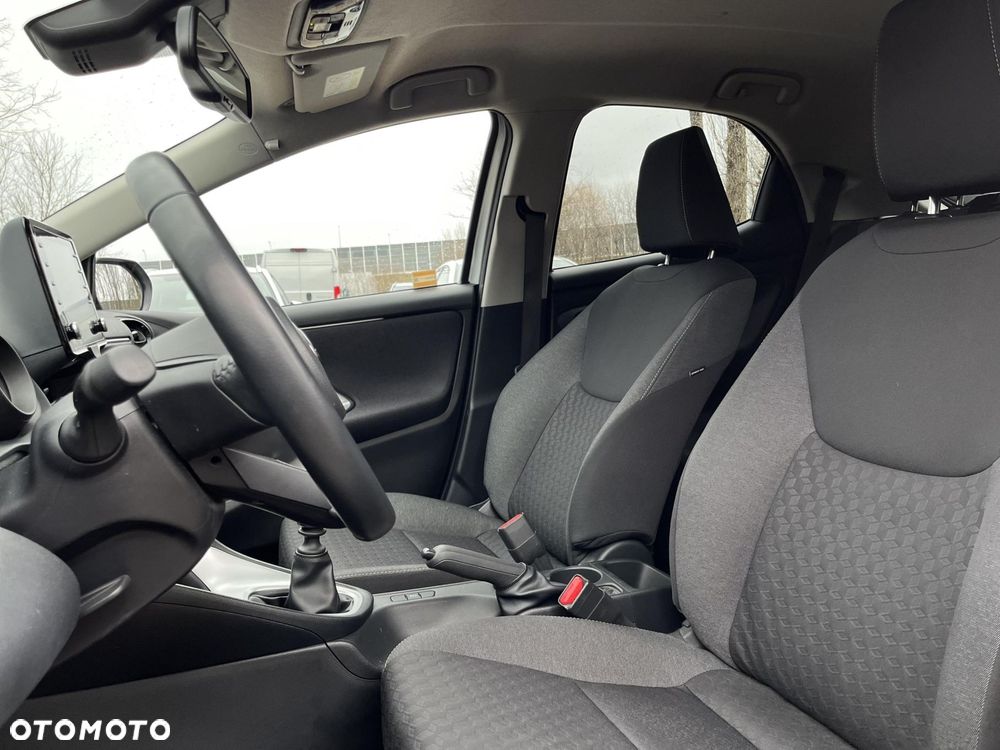Toyota Yaris 1.5 Comfort - 12