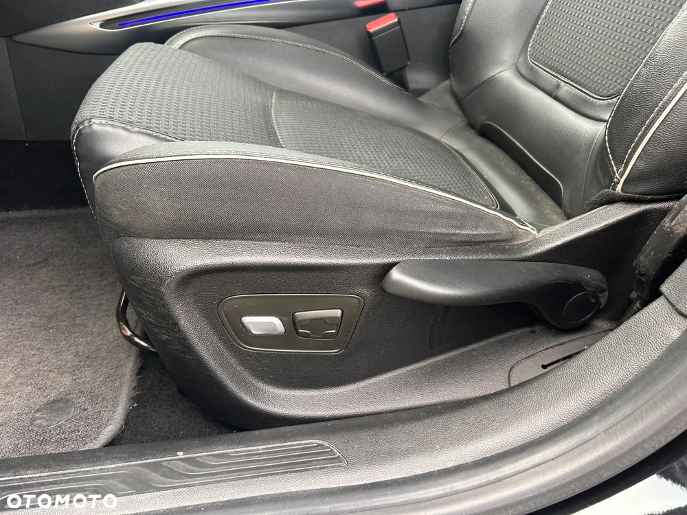 Renault Megane Grandtour ENERGY dCi 110 EDC BOSE EDITION - 19