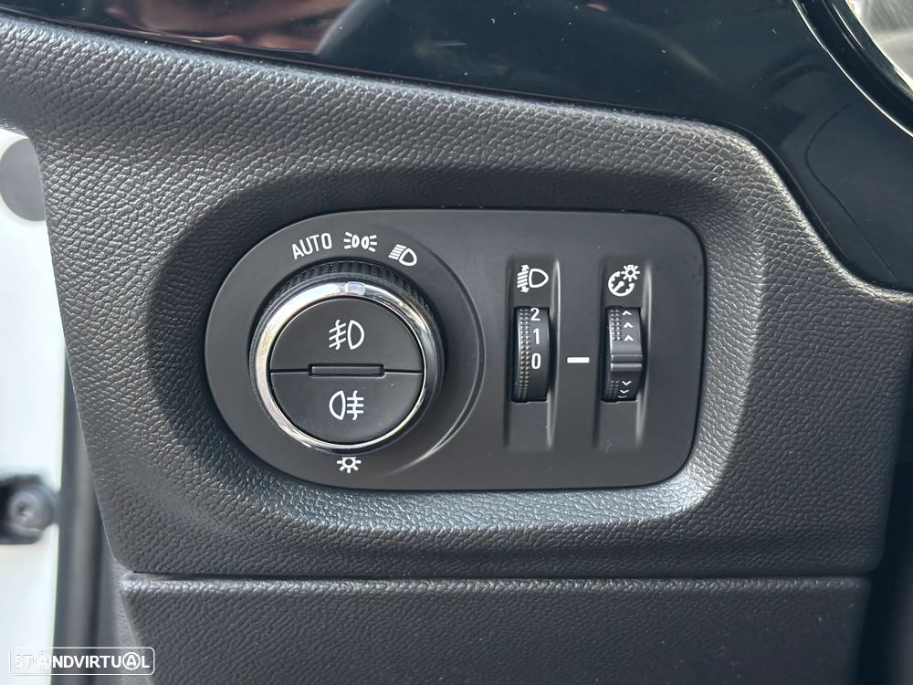 Opel Corsa 1.5 D Business - 12