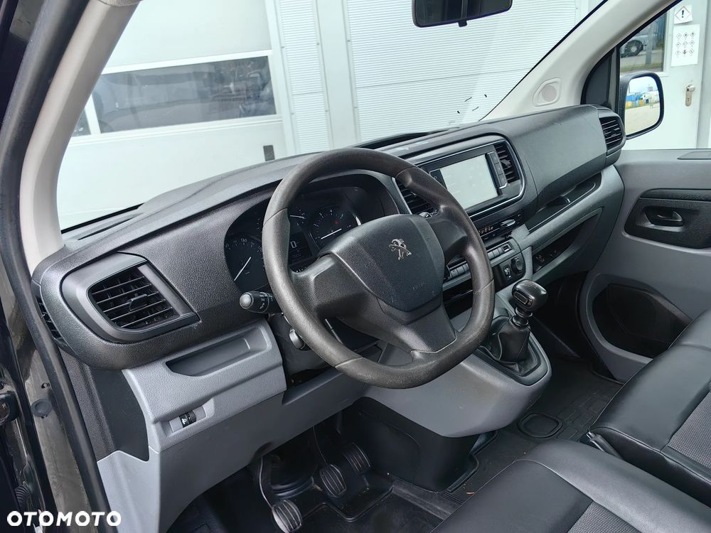 Peugeot Expert - 8