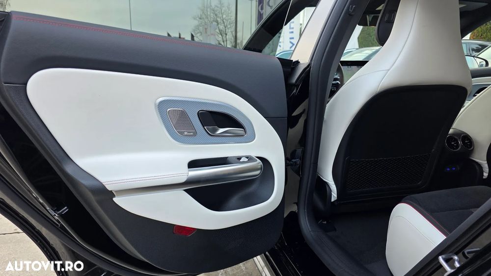 Mercedes-Benz CLA - 15