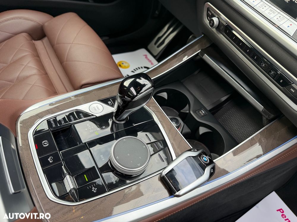 BMW X5 xDrive45e - 10