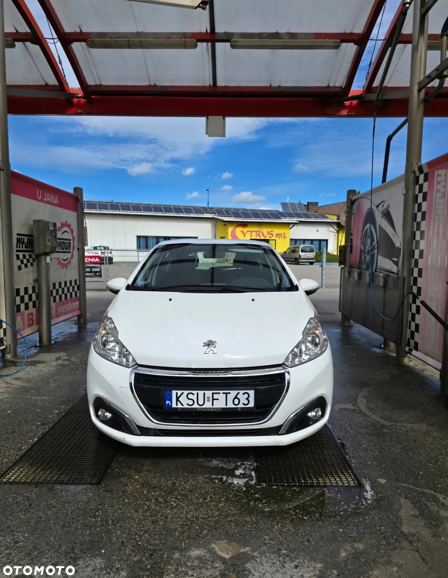 Peugeot 208 1.6 BlueHDi Allure S&S - 3