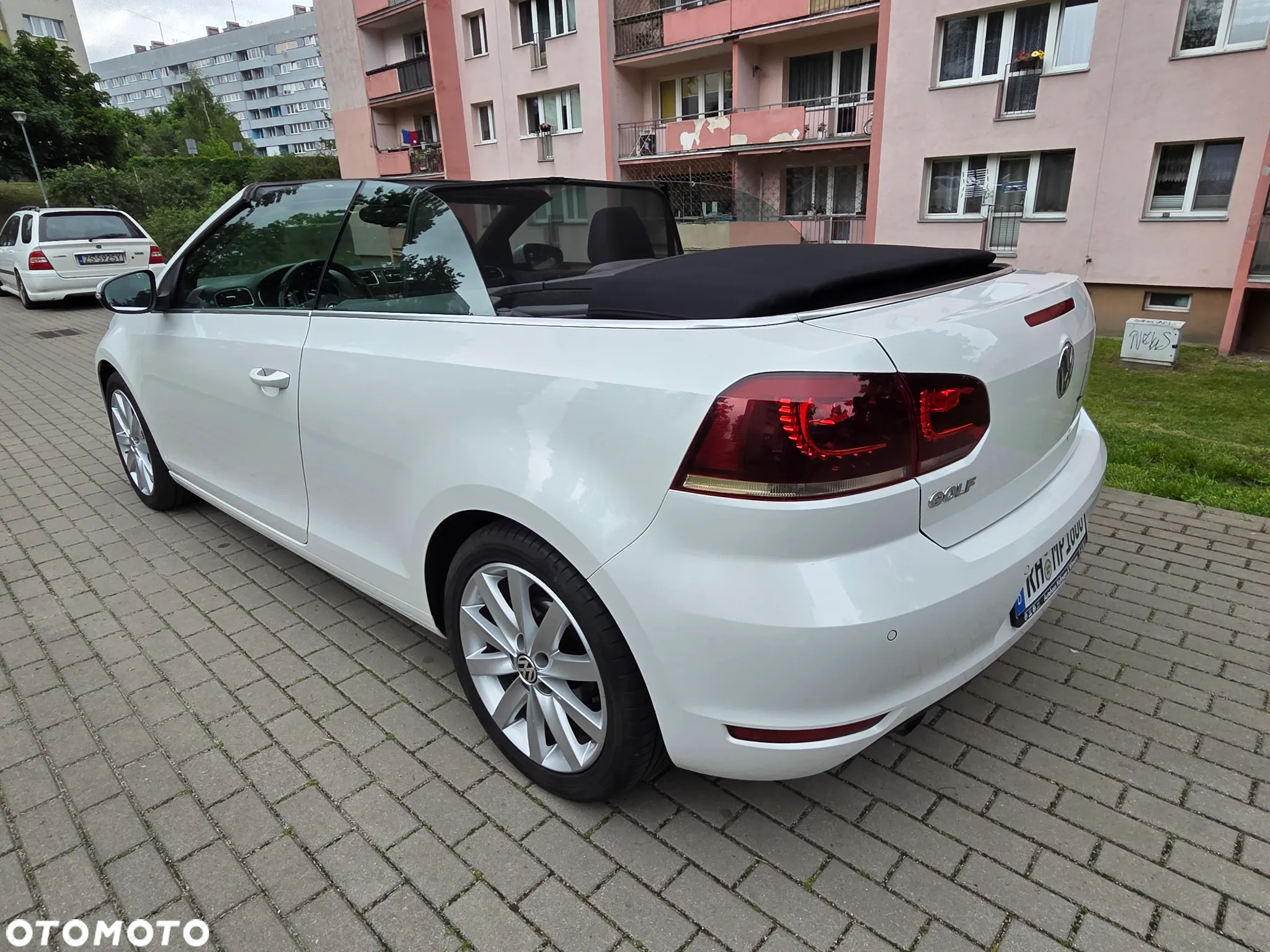 Volkswagen Golf Cabrio 1.6 TDI Exclusive - 14