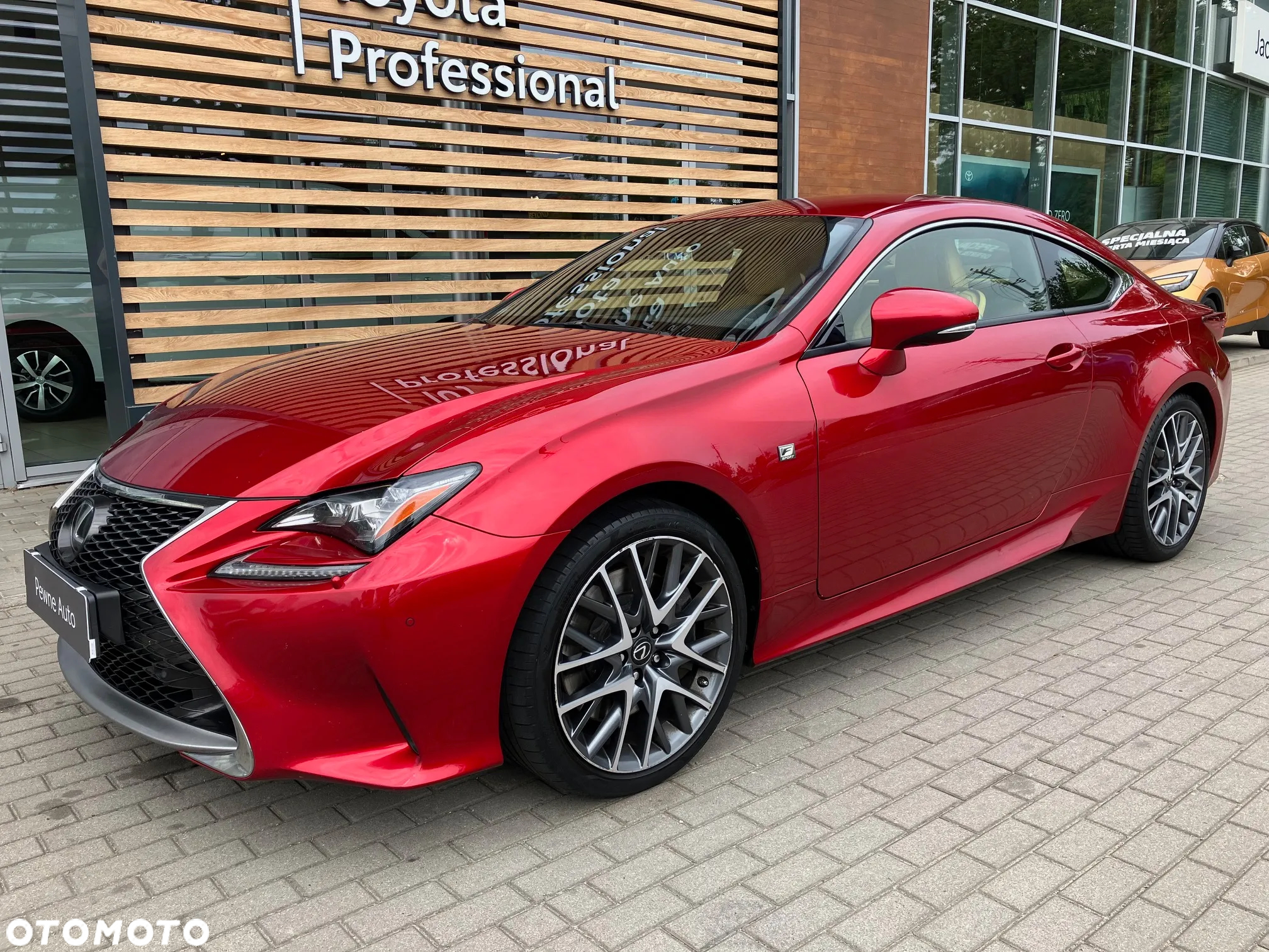 Lexus RC 200t / 300 F Sport - 2