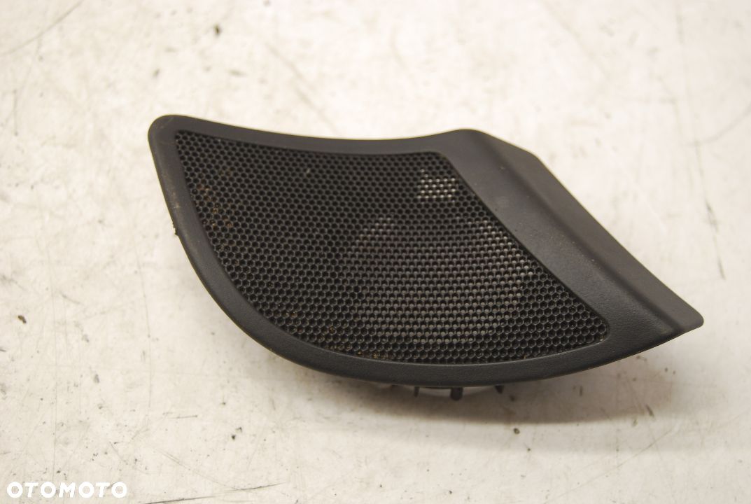 KRATKA GŁOŚNIKA PRAWA LEWA 8E0035424 8E0035423 AUDI A4 B7 B6 - 1
