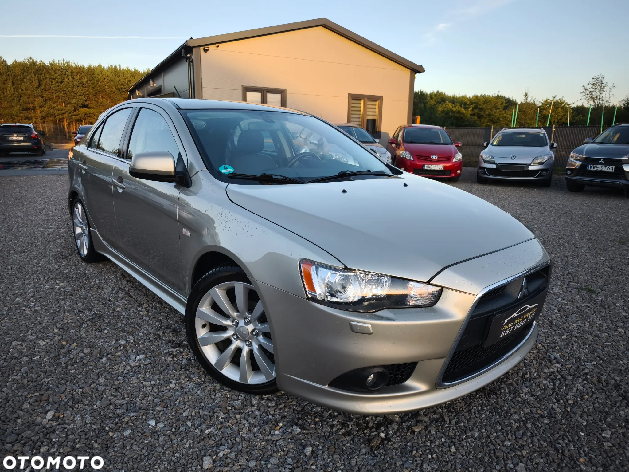 Mitsubishi Lancer 1.8 Instyle NAVI - 2