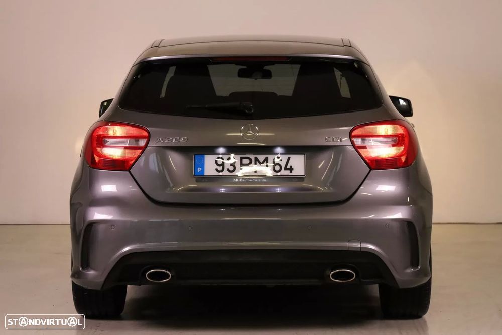 Mercedes-Benz A 200 d AMG Line - 17