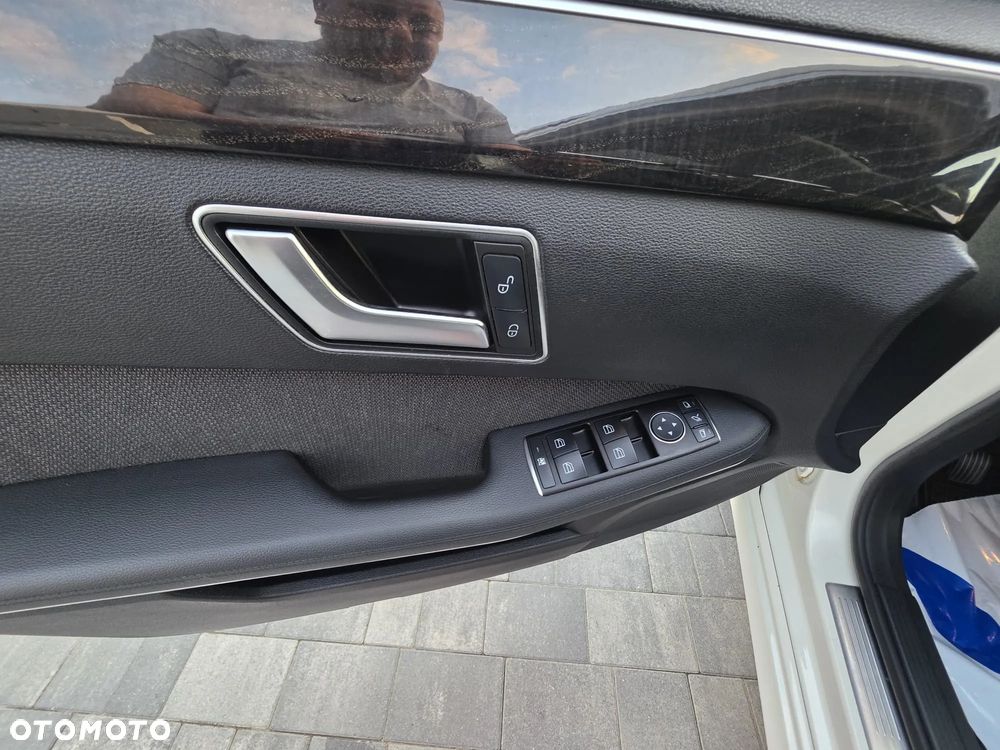 Mercedes-Benz Klasa E 220 CDI Automatik Avantgarde DPF BusinessEDITION - 15