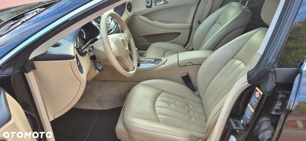 Mercedes-Benz CLS - 18