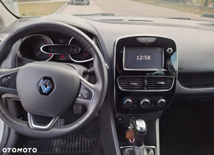 Renault Clio 1.2 16V Alize - 9