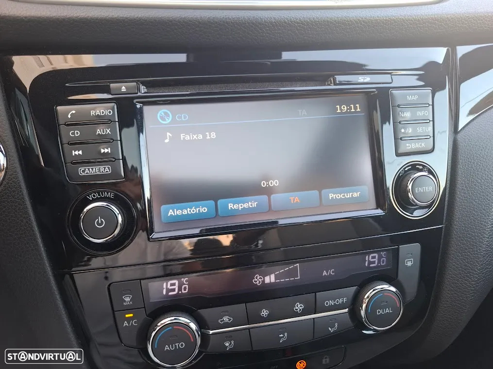 Nissan Qashqai 1.5 dCi Tekna Alcantara - 15