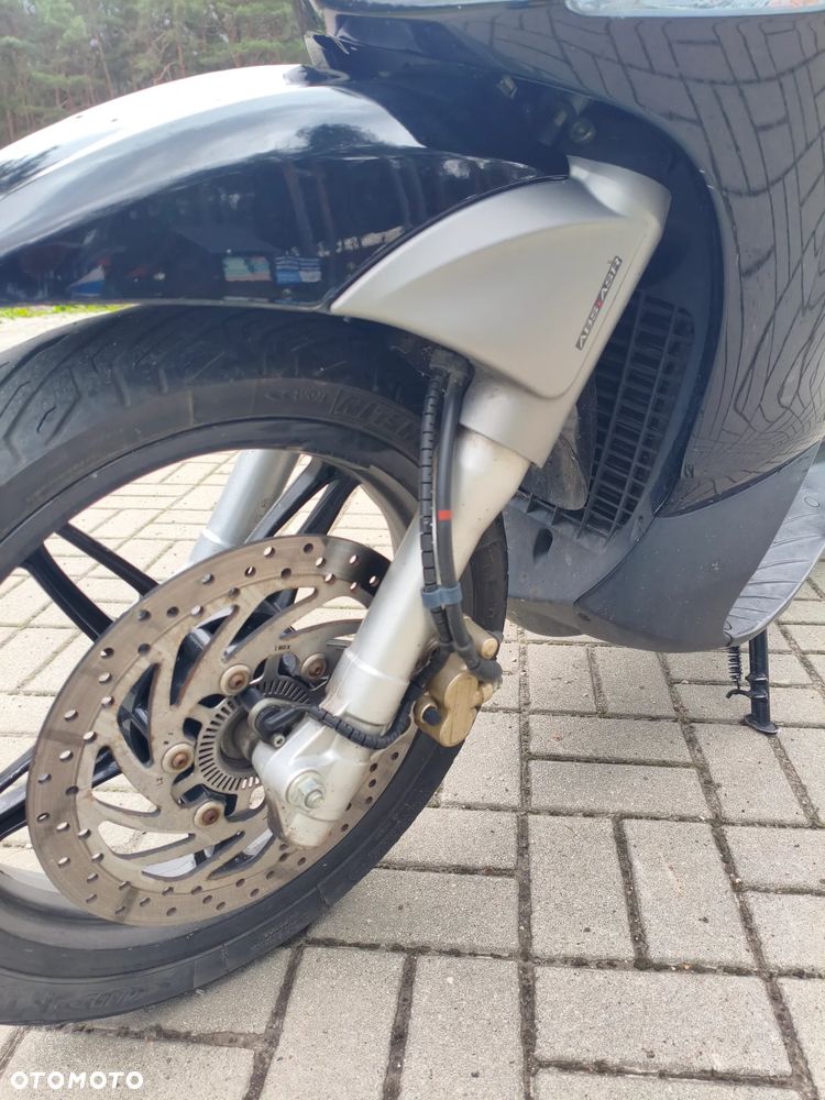 Piaggio Beverly - 9