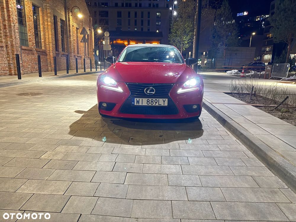 Lexus IS 200t Elite - 2