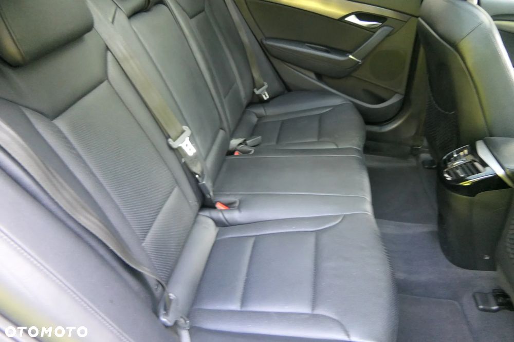 Hyundai i40 2.0 Premium - 30