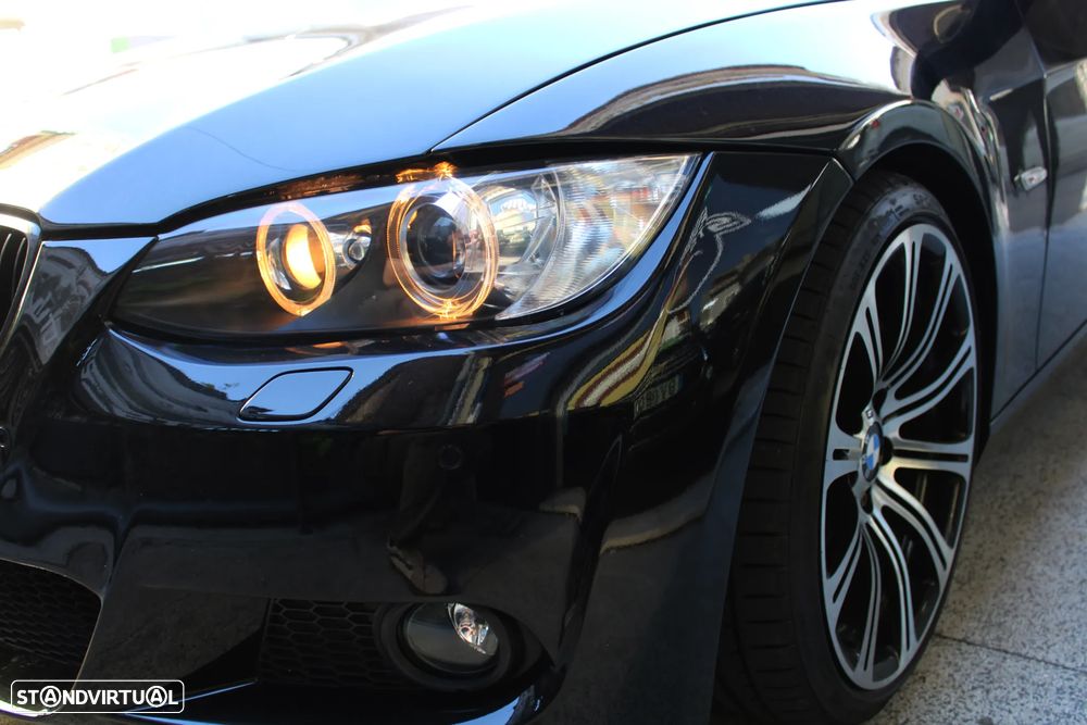 BMW 330 i Auto - 59