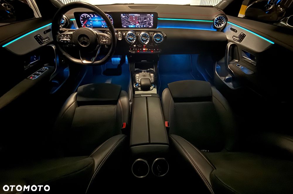 Mercedes-Benz CLA 200 AMG Line 7G-DCT - 12